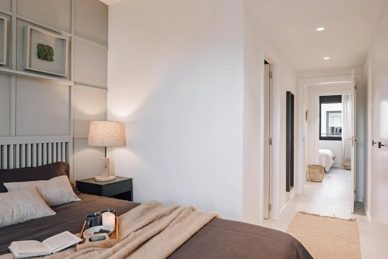 Ferrat - 3 Bedrooms In Eixample Esquerra Barcelona Apartment