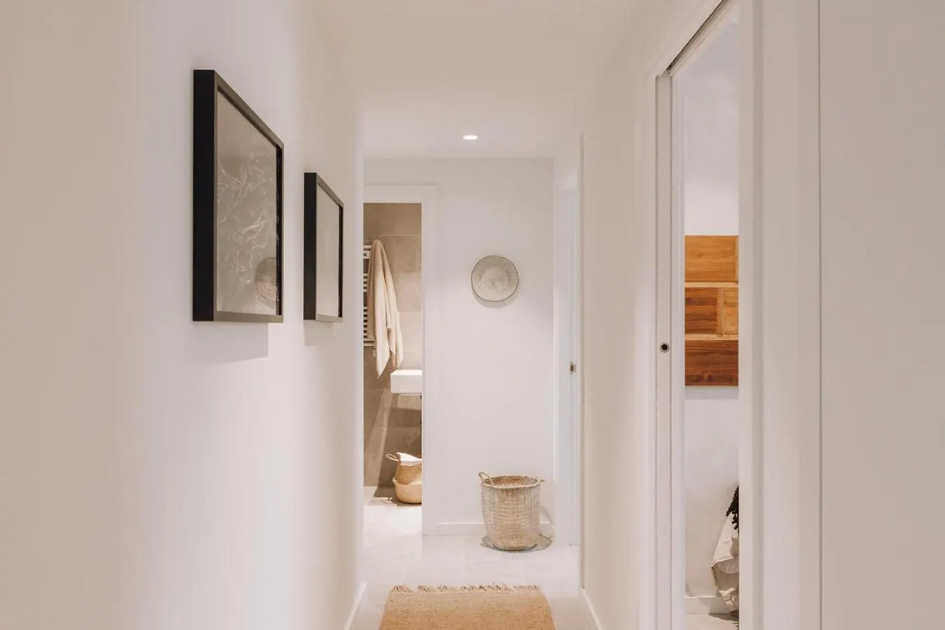 Apartment Ferrat - 3 Bedrooms In Eixample Esquerra Barcelona