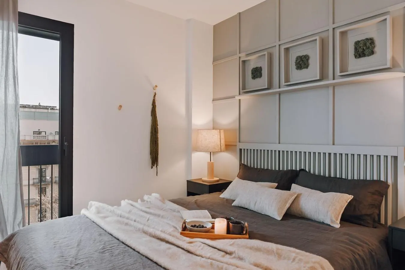 Apartment Ferrat - 3 Bedrooms In Eixample Esquerra Barcelona